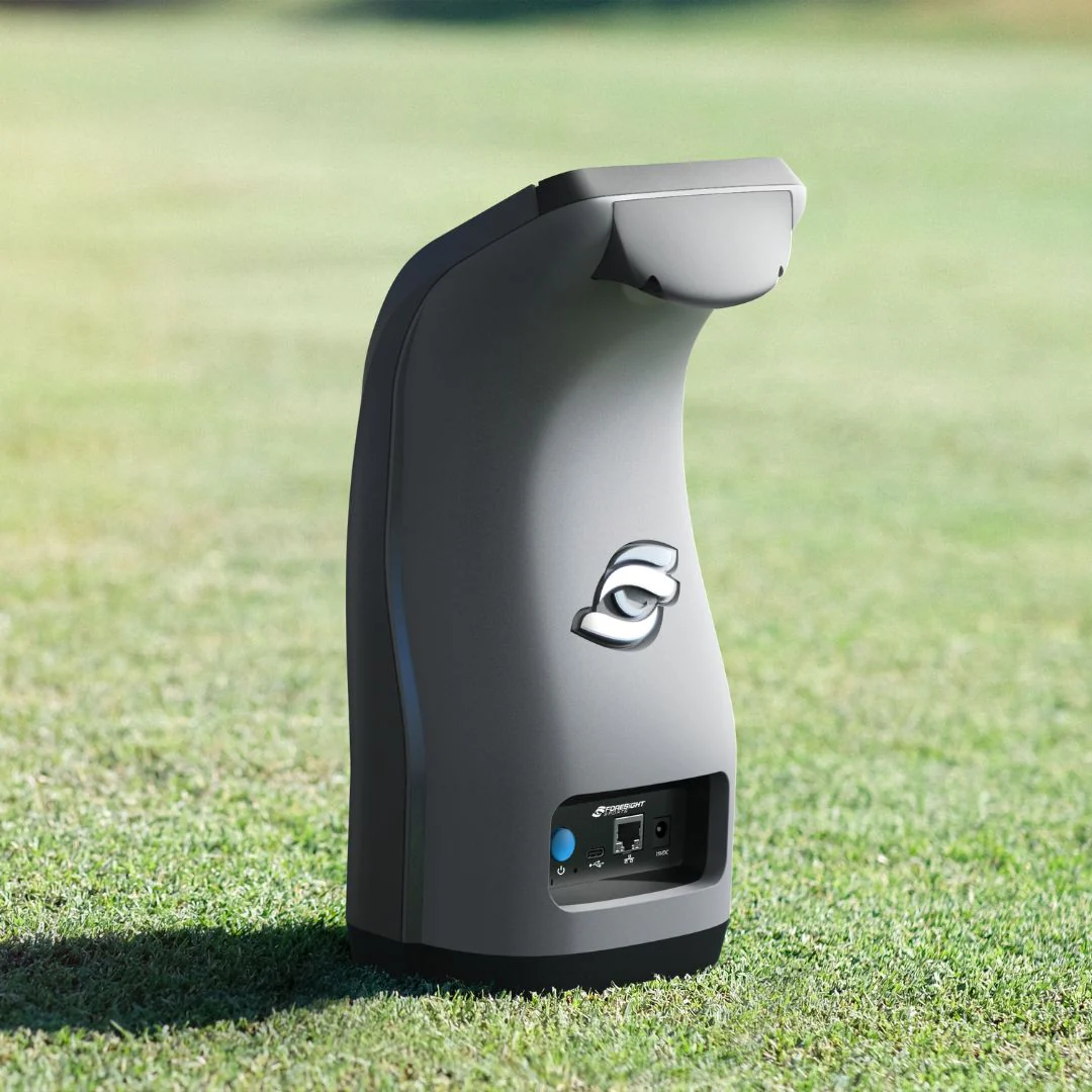 Foresight Sports GC3S / GC3 SIG12 Golf Simulator Package - Image 3
