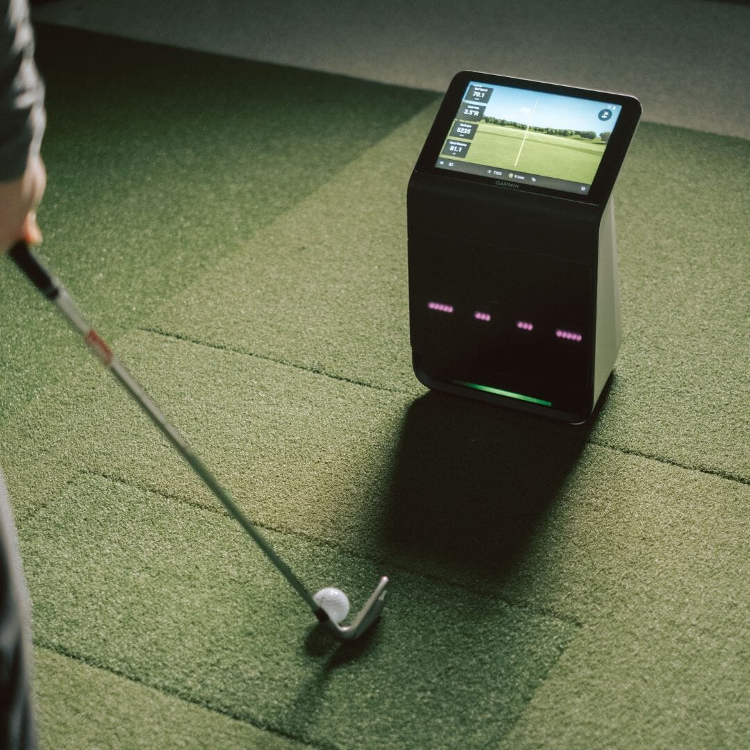 Garmin Approach R50 Launch Monitor & Golf Simulator - Image 4