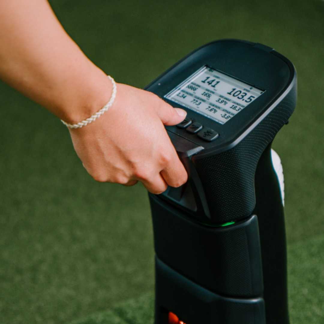 Uneekor EYE MINI Garage Golf Simulator Package - Image 6